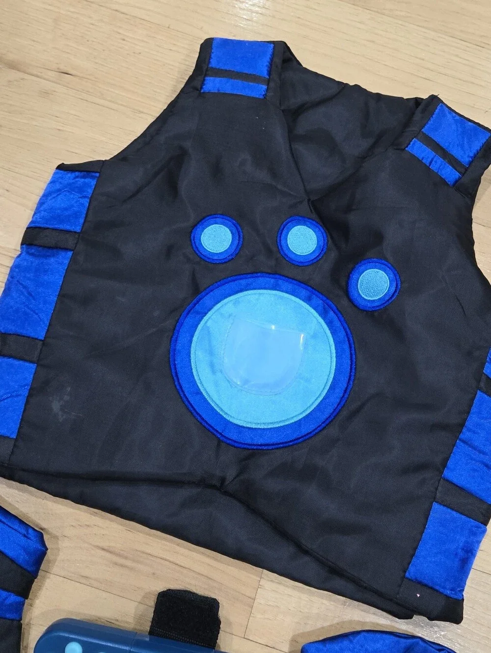 Wils Kratts Creature Power Costume Blue and Gloves Set, Martin